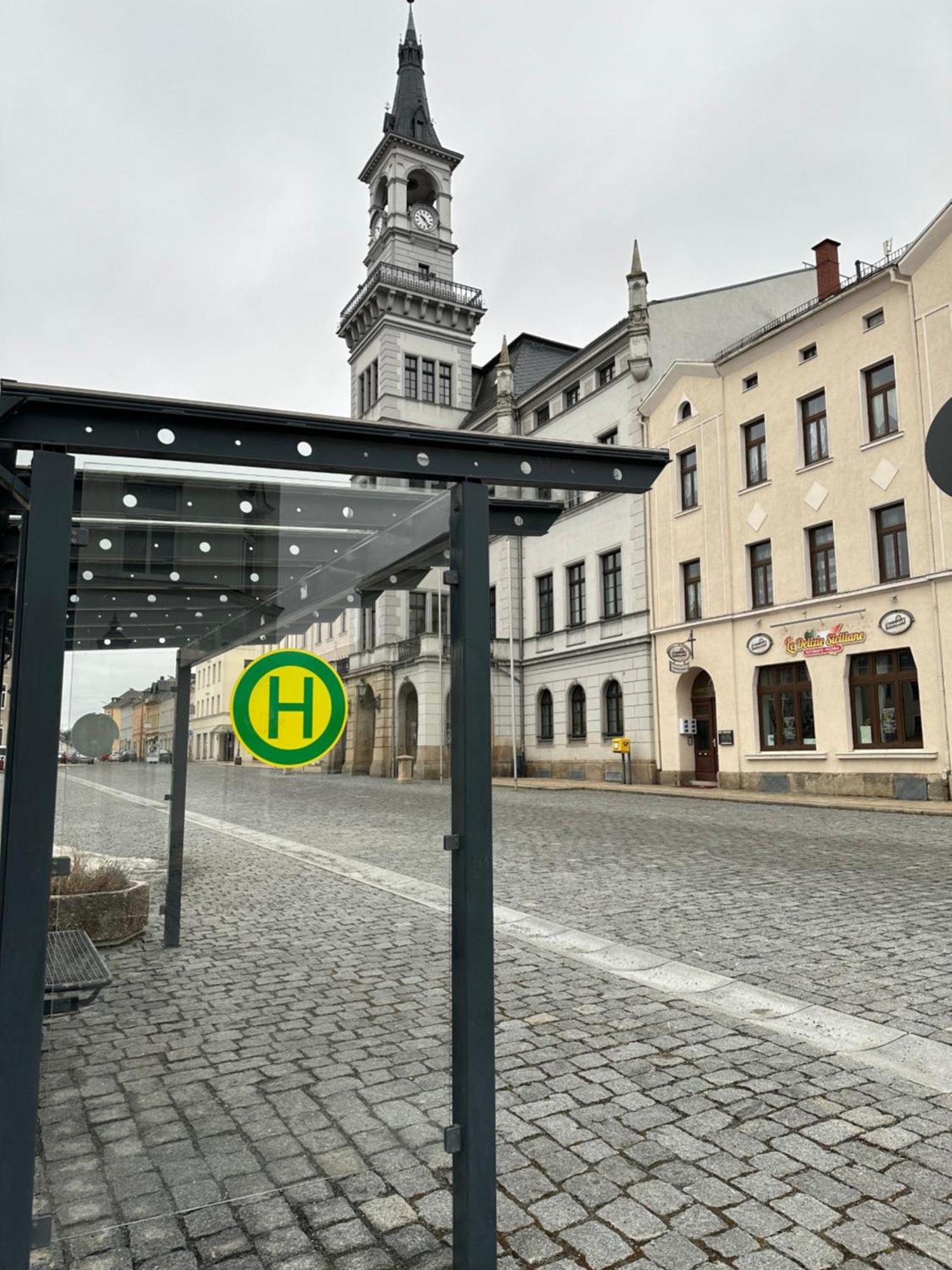 Kleinzimmer Am Markt Oelsnitz  Exterior photo