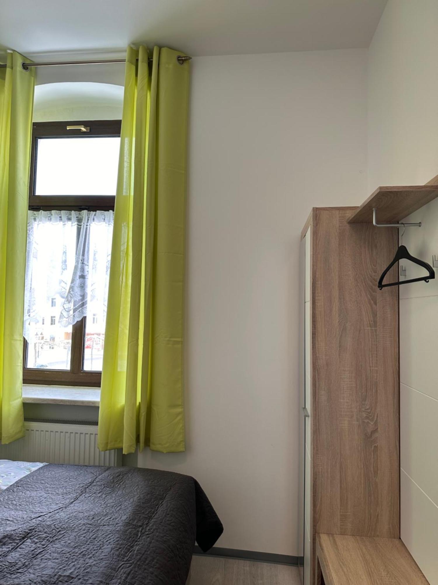 Kleinzimmer Am Markt Oelsnitz  Exterior photo
